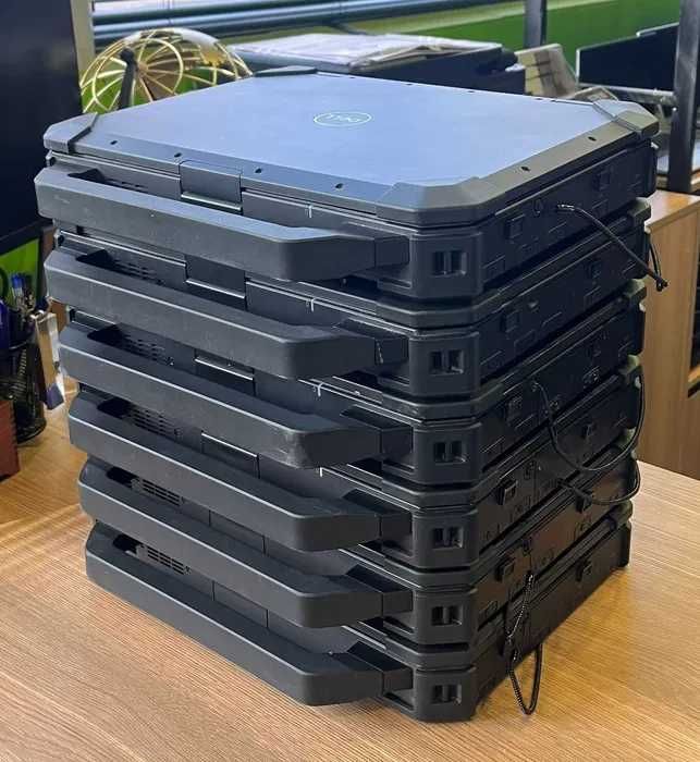 DELL LATITUDE RUGGED 7424. Core i5 8350U -1.7/3.6 GHZ. 16/256 GB