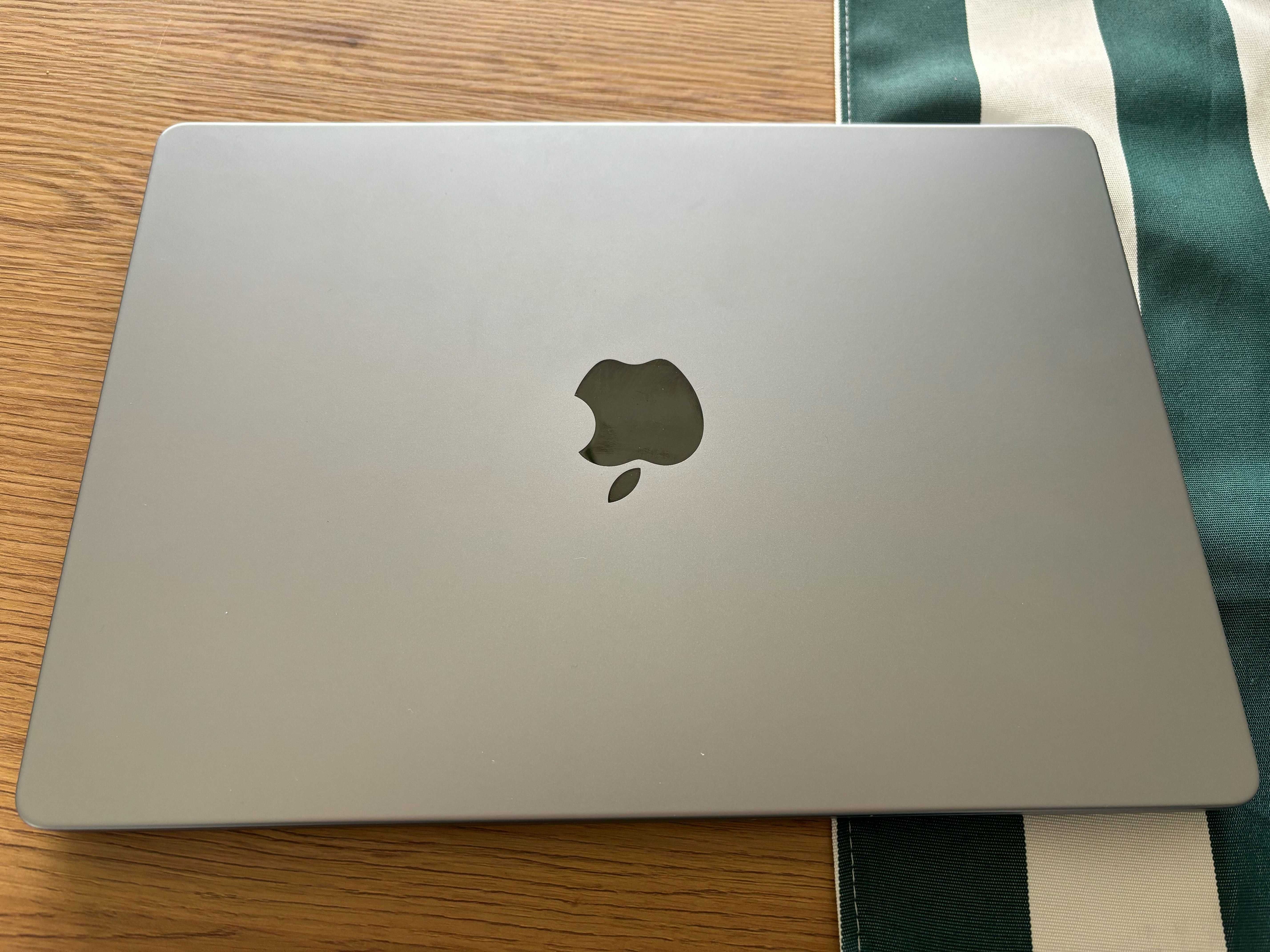 Macbook PRO 14" M1, 16GB Ram, 512Gb SSD