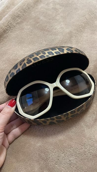 Оригинални очила Guess