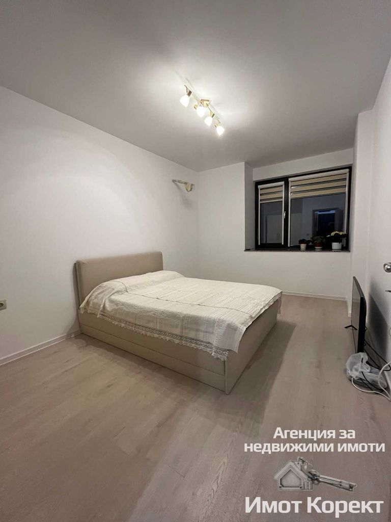 Продава се Двустаен апартамент в Пловдив, Съдийски - 70 кв.м за 2215 €/кв.м - Снимка #1