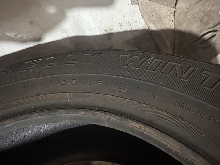 Vand 2 anvelope de iarna Kelly M+S