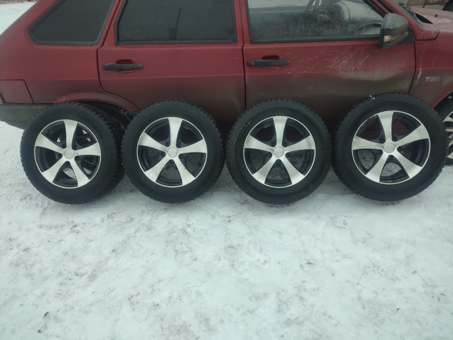 Продам титанки с зимней резиной на шкоду