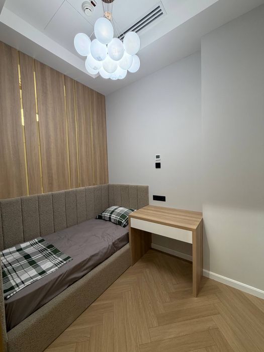 Nest One 38 etaj Vid na Park