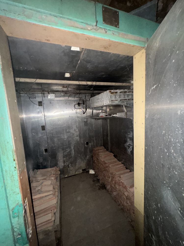 Холодильник refrigerator в нормальном состоянии нет мотора