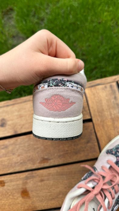 Nike dunk low jordan