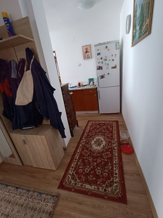 Vând apartament cu 2 camere!