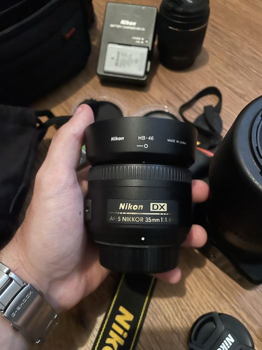Nikon D3500 cu 35mm, 18-55 si 55-200mm