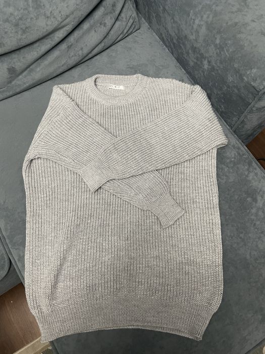 Мужской свитер , Размер L ,новый , очень теплый