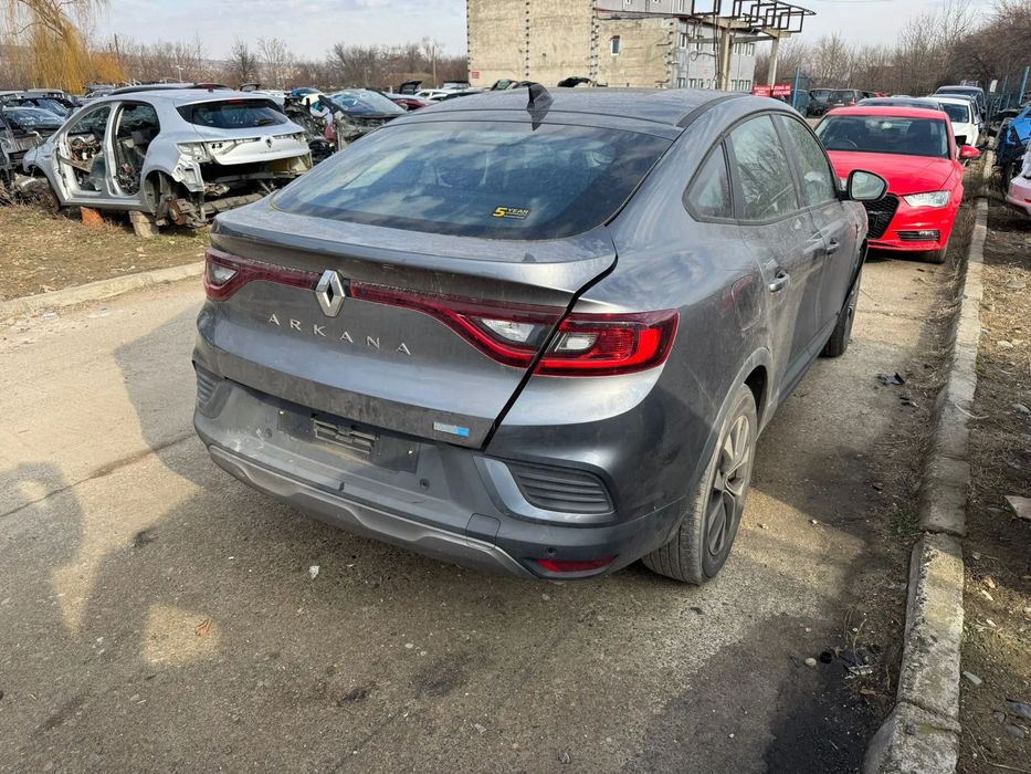 Dezmembrez Renault Arkana 2022