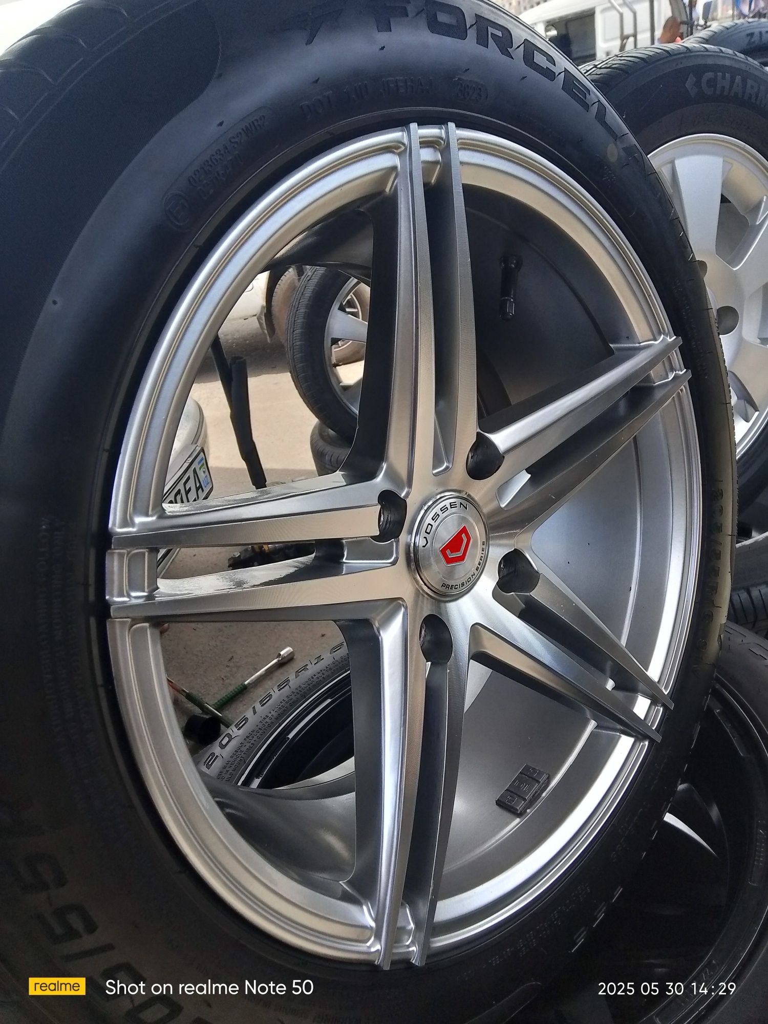 Vossen R16 diska balon