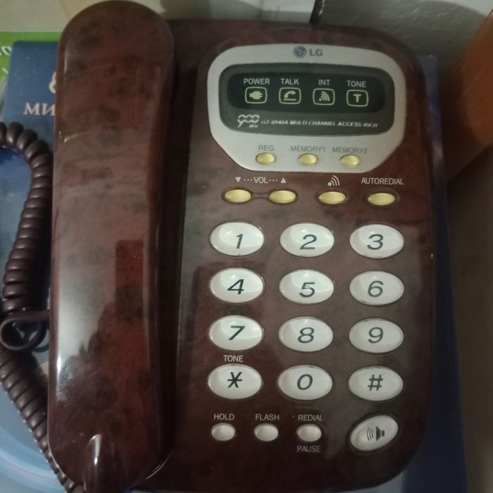 Продам телефон стационарный