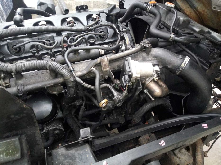 Renault Maxity 2010 piese cabina si motor YD25 Nissan Cabstar