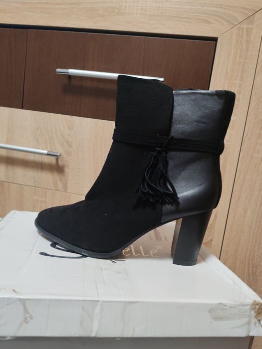 Дамски боти/ботуши