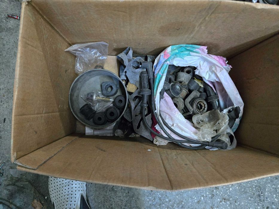 Части за ВАЗ Лада нови и втора употреба