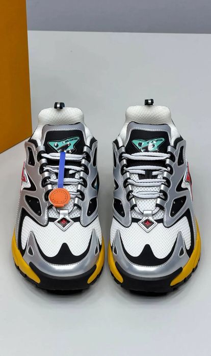 Model Nou/ Exclusiv 1200