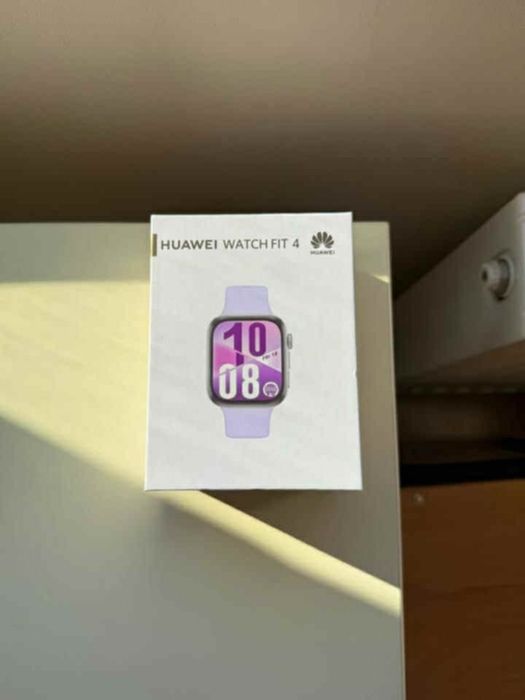 Часовник Huawei watch fit