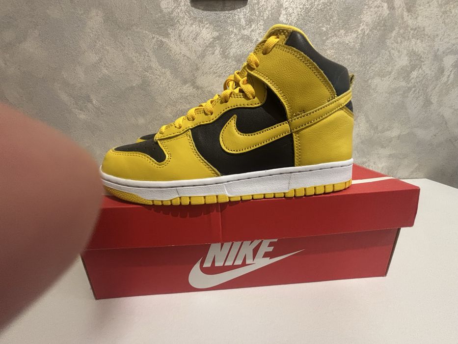 Adidasi Nike Dunk High