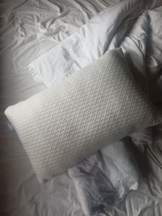 Възглавница с мемори пяна 42x65x15 WELLPUR STRYN