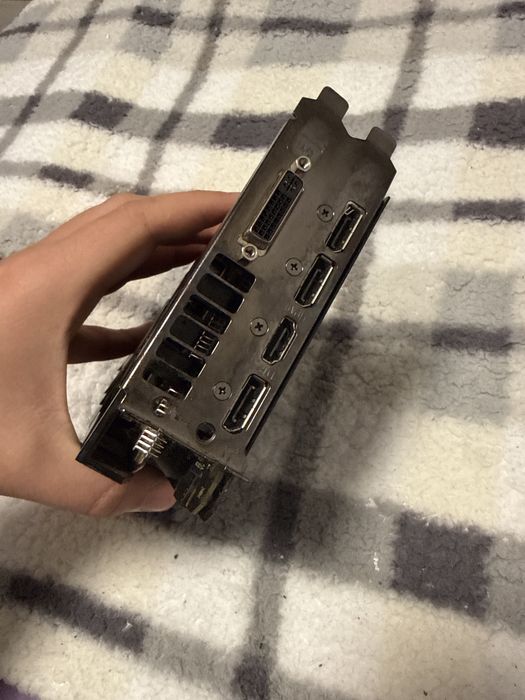 Placa video Asus GeForce GTX 960 STRIX DirectCU OC 2GB GDDR5 128 bit