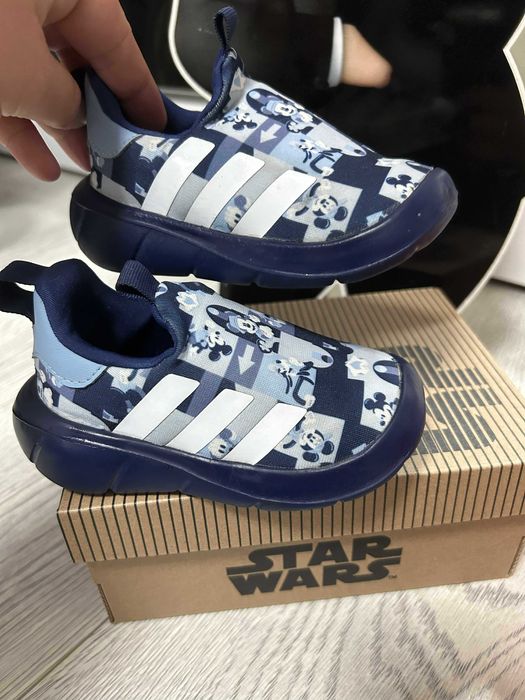Деткси обувки Adidas