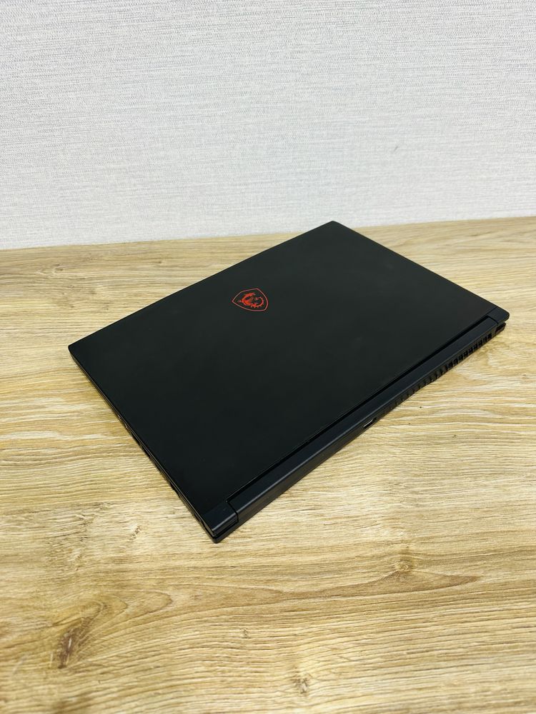 12 Ядерный MSI Gaming+GTX1650 Идеал состояние, Геймерский ноутбук