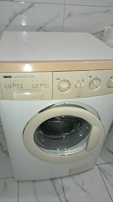 Mașină de șpălat haine folosită