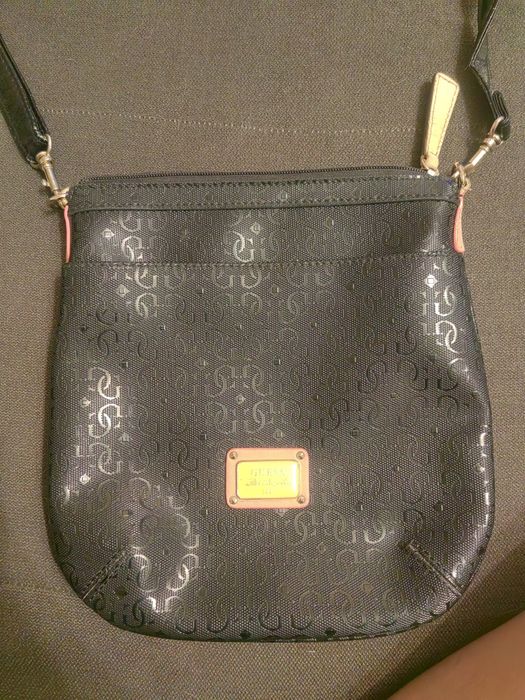 Чанта Guess оригинална