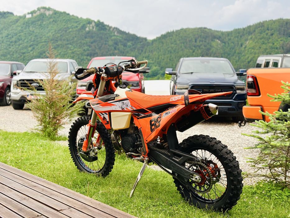 KTM 300 EXC TBI HardEnduro 25’ an 2025 65 ore functionare