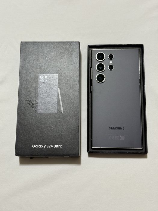Samsung S24 Ultra 256 gb Ram 12 5G польный комплект
