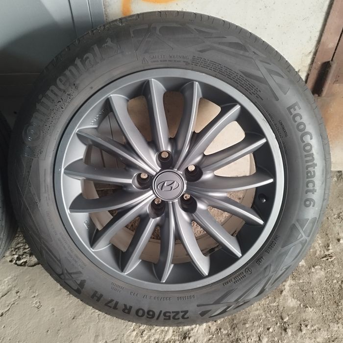Джанти с гуми за Hyundai, 5×114.3 17 цола