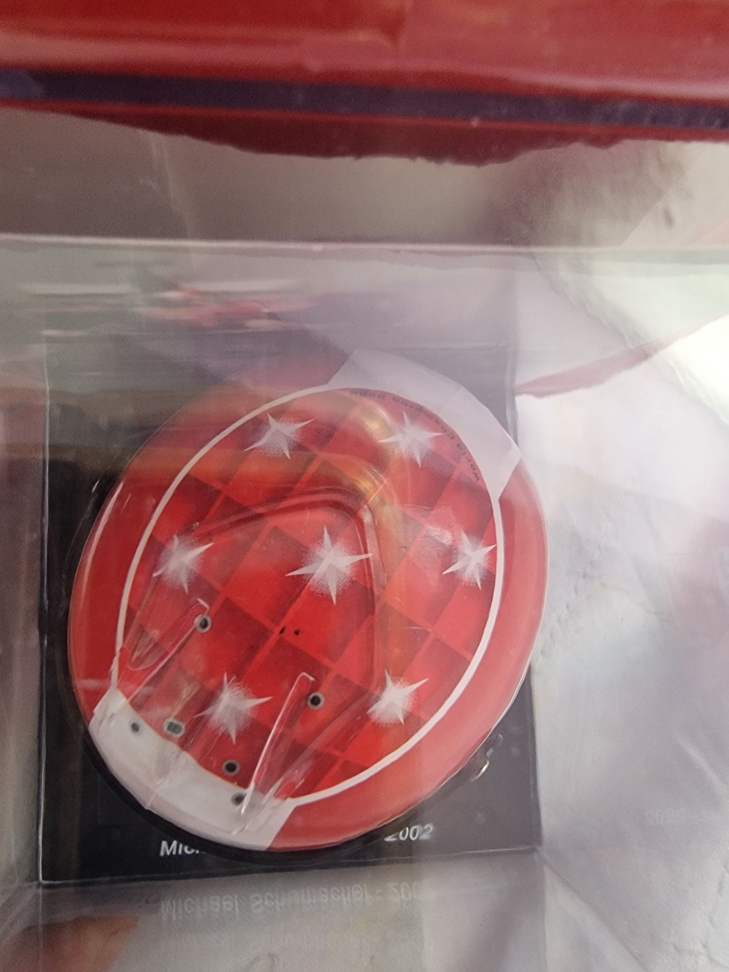 Michael Schumacher F1 ferrari f2002 Helmet 1:5 World champion