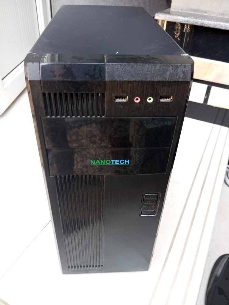 Avtech Kompyuter, Monitor+Keys