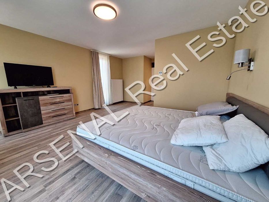 Дава се под наем Многостаен апартамент в София, Горна баня - 245 кв.м за 1500 € - Снимка #6