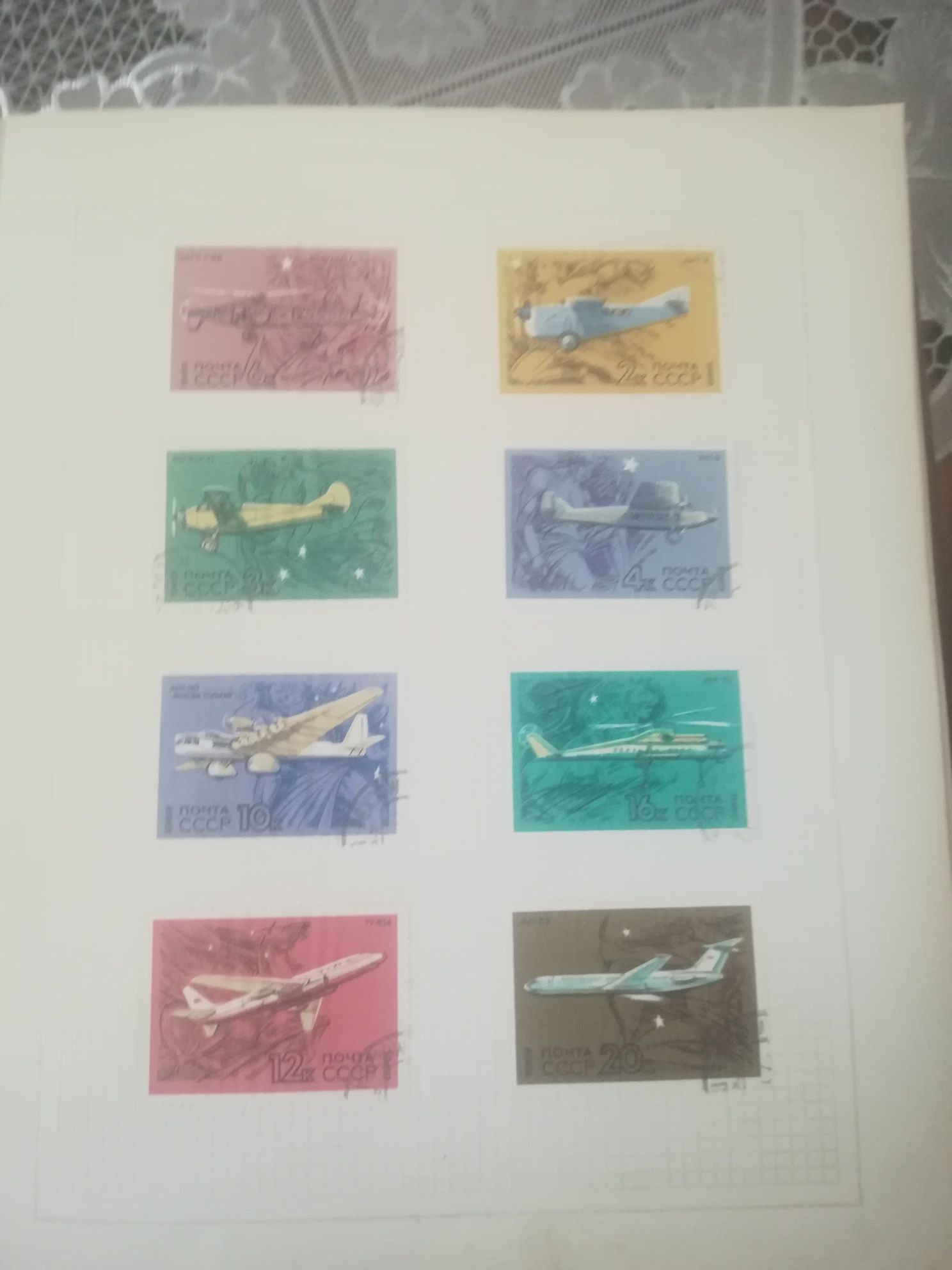 Продам альбом почтовых марок