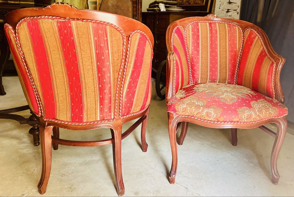 Pereche fotolii vintage din lemn masiv, stil Louis XV – deosebite