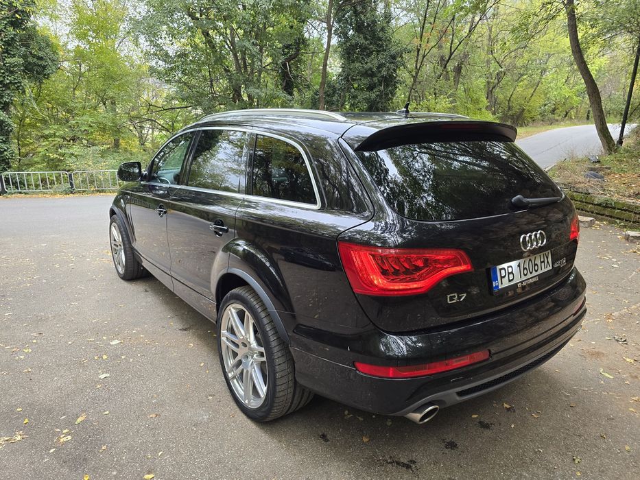 Audi Q7 4.2TDI фейслифт S-Line