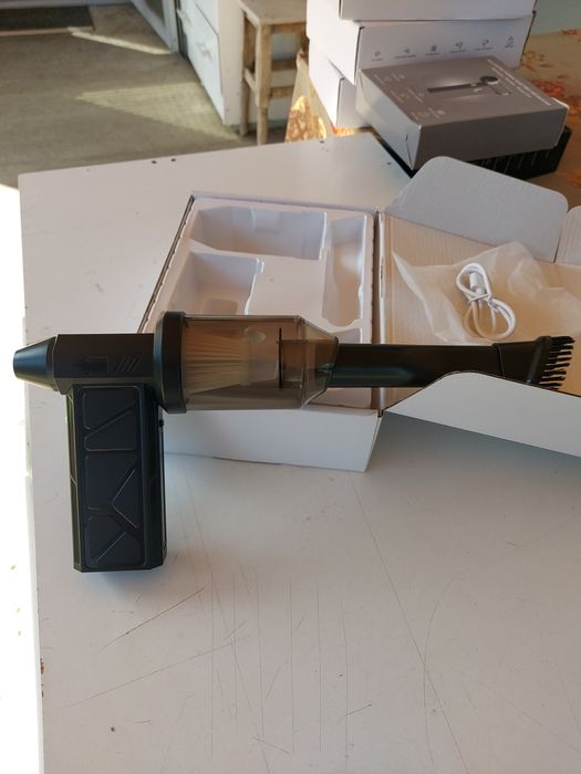 Aspirator si suflanta 2 in 1