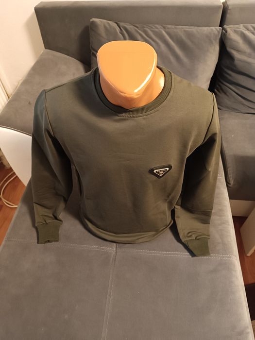 Pulover Polo Ralph Lauren, Prada, Burberry