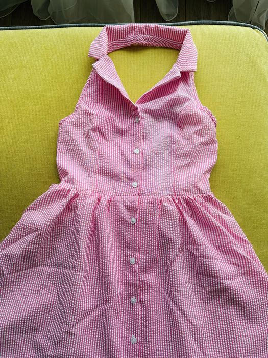 Нова розова рокля с гол гръб