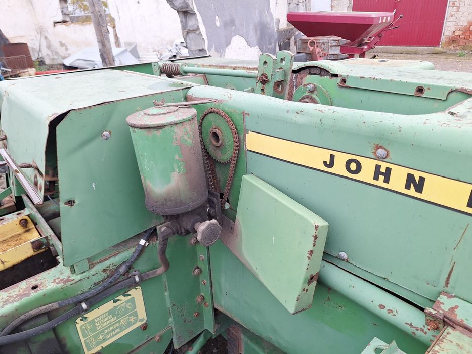 Balotiera john deere