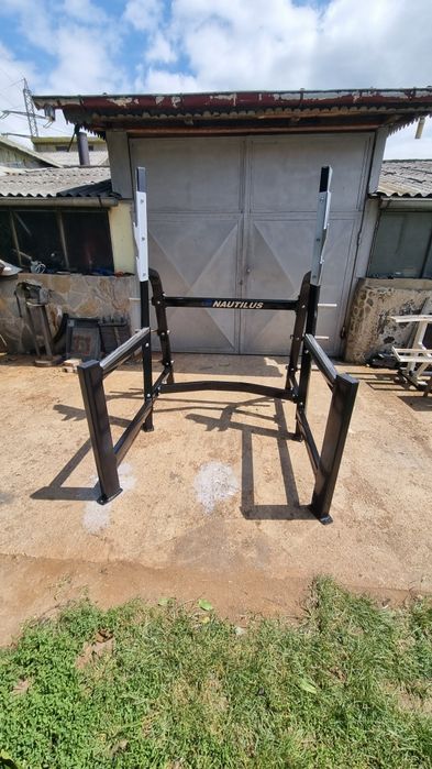 Squat Rack Nautilus !!!