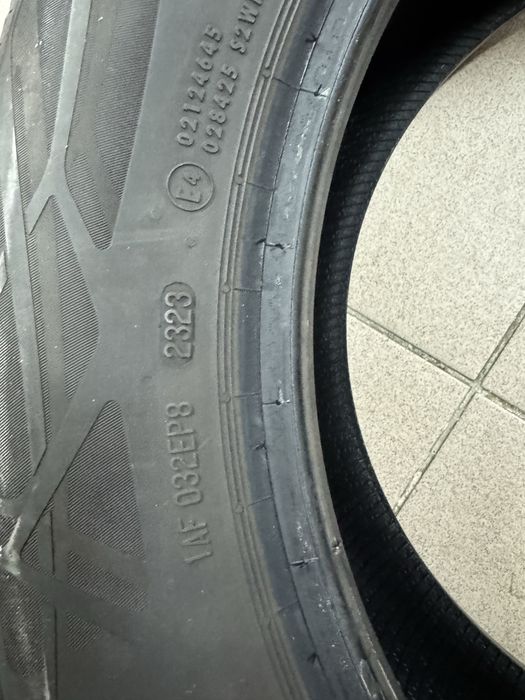 Cauciuc Continental 225/60 R18 V XL 104V (Ford Kuga 2023)