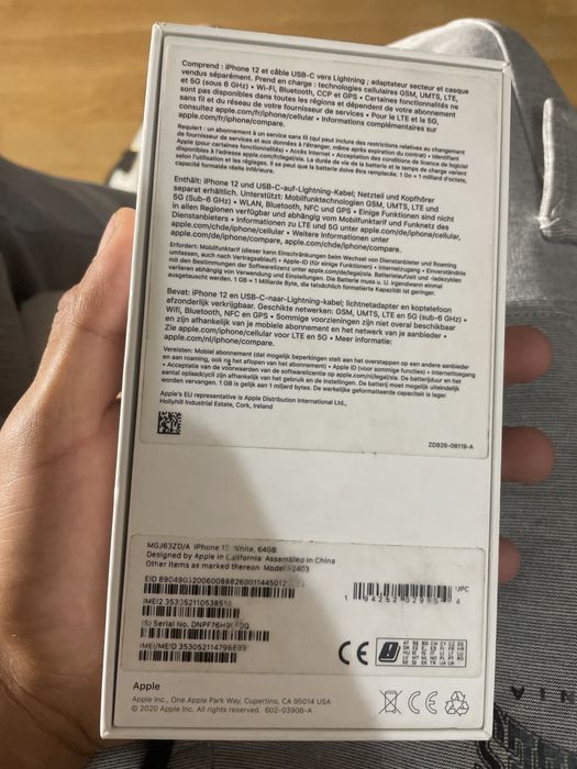 Iphone aproape nou cutie incarcator original fara cap