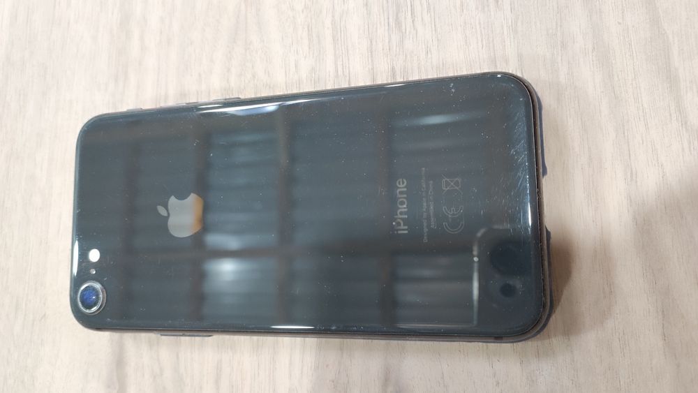 Iphone 8/64 varyantga beriladi obmen bor