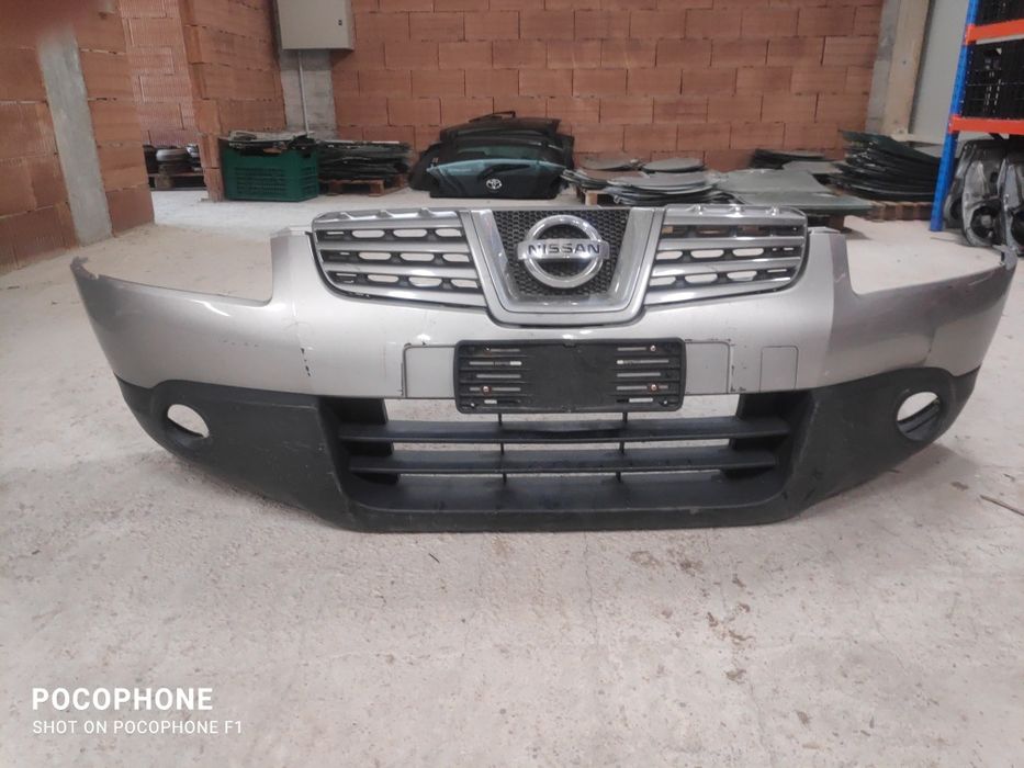 Предна броня Nissan Qashqai / Нисан Кашкай със забележки!