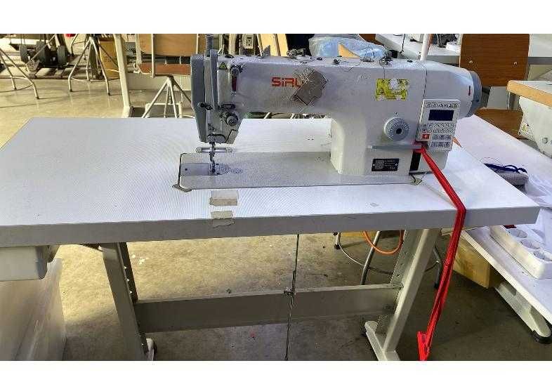 Vand masini de cusut industriale, marca SIRUBA.