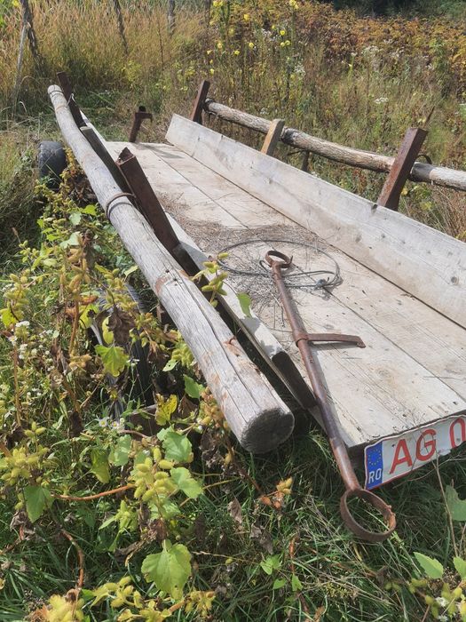 Vând sau schimb două căruțe în stare foarte bună