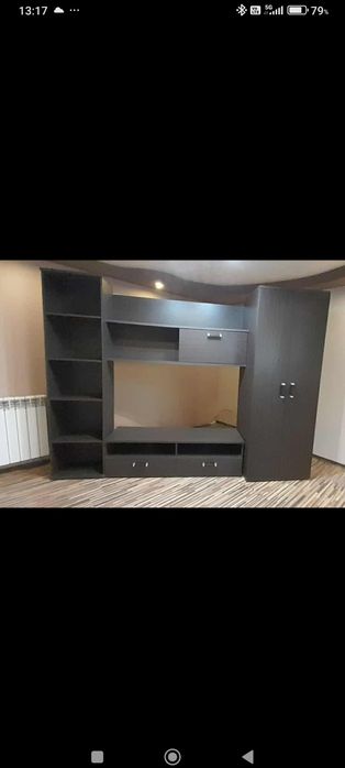 Продавам холна секция