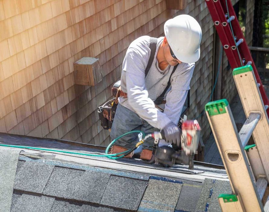 Aveti nevoie de un montaj acoperis? Reparatii acoperisuri si montaj