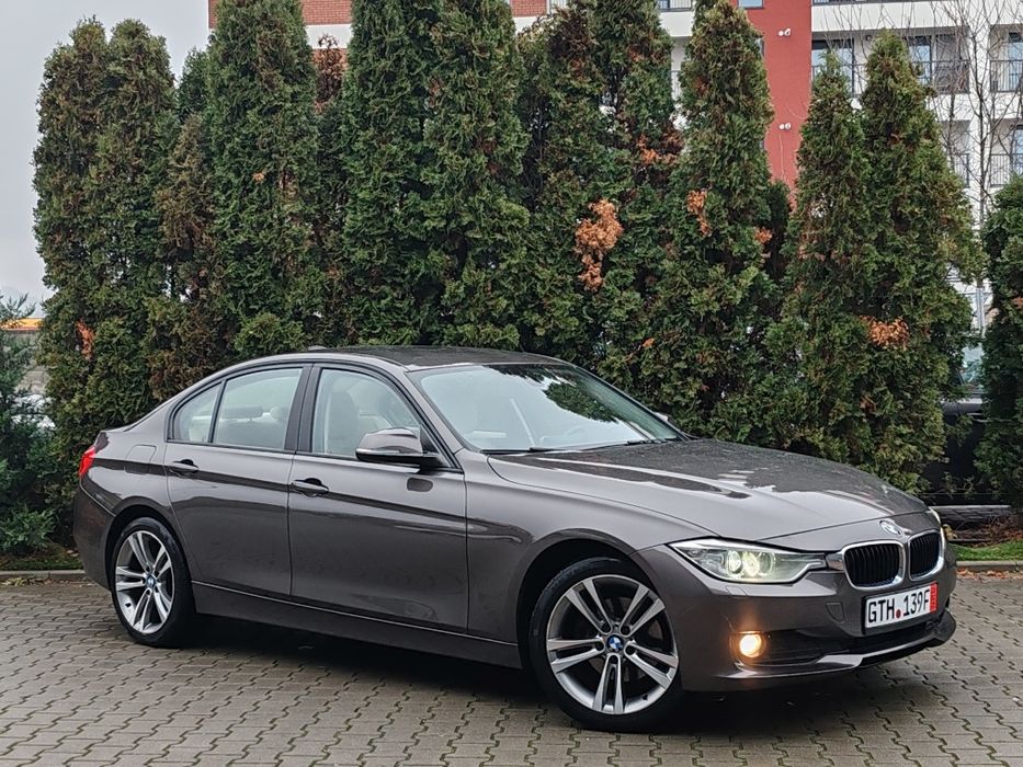 BMW F30 320d 184cp 2012 automat xenon/piele/navi mare